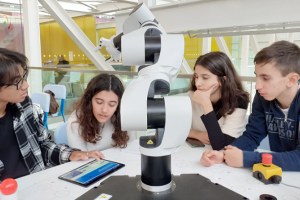 Automazione e robotica, studenti a confronto a Bologna