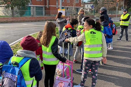 “Siamo nati per camminare”, in Bassa Romagna partecipano oltre mille alunni