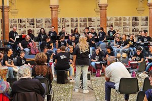 Ologramma protagonista di “Sogna ragazzo sogna” a Modena